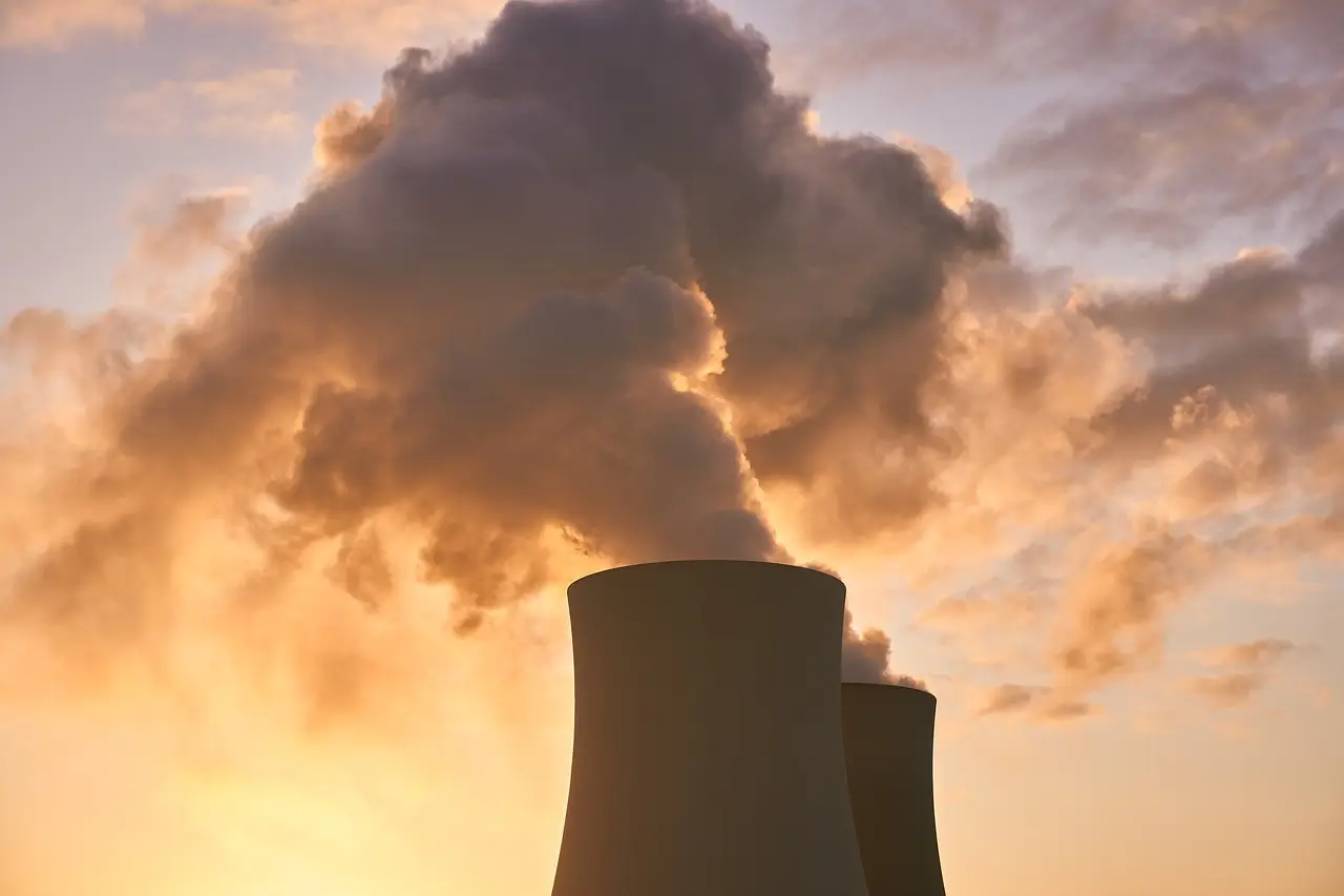 power station cooling tower